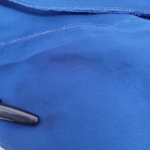 Navy Blue Cutout COLD SHOULDER Blouse- APT. 9- WOMENS SIZE LARGE - Picture 9 of 13